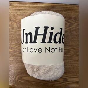 UnHide Faux Fur Blanket